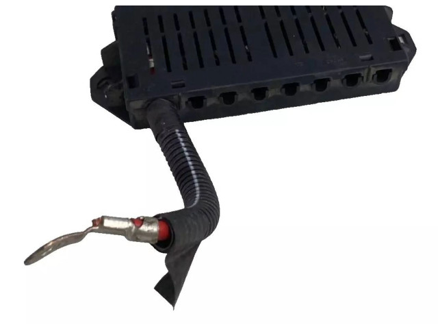 Блок предохранителей  9162323, 9441776   Volvo V70    