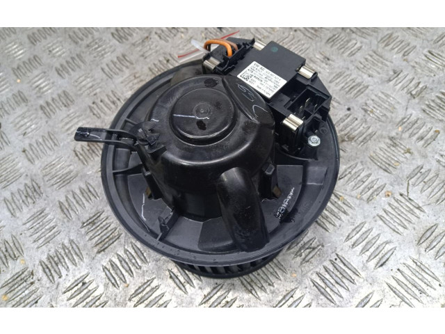 Вентилятор печки       Volkswagen Jetta VI