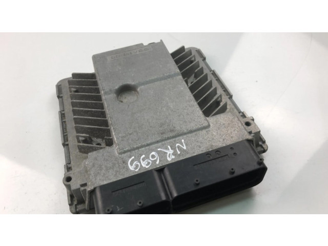 Řídící jednotka 03G906018DJ Volkswagen Caddy 2015
