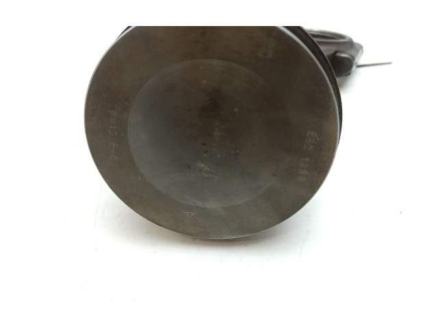 Поршень с шатуном EAC1868, EBC1289 Jaguar XJS