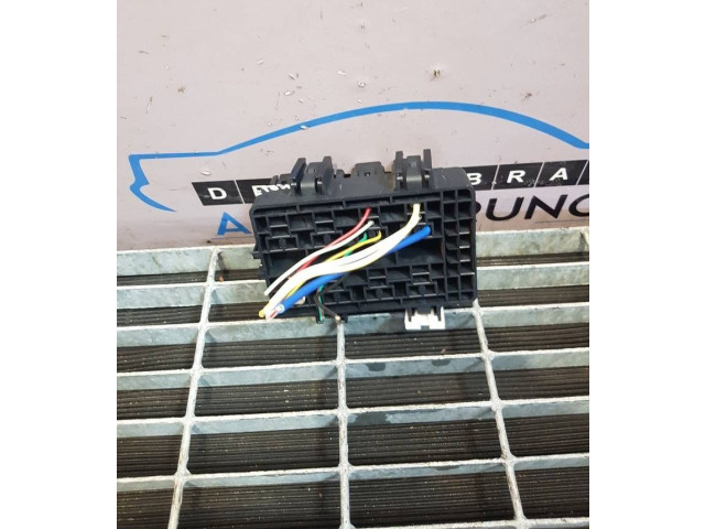 Блок предохранителей LB800101B Subaru Forester SH