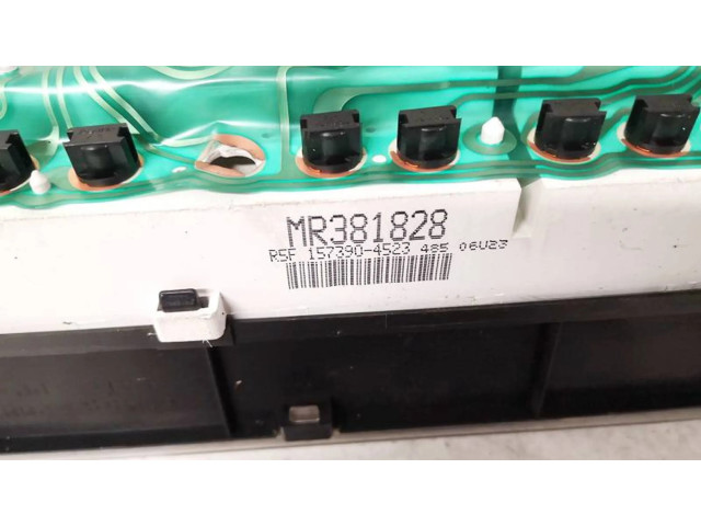 Панель приборов mr381828, 157390-4523 Mitsubishi Galant