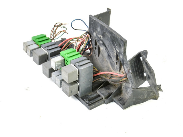 Pojistková skříňka A6385454240 Mercedes-Benz Vito Viano W638 1996