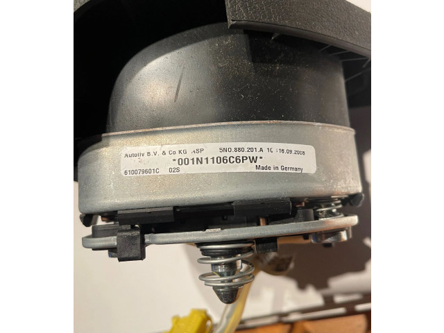 Volant Volkswagen Tiguan 2008 1T0419091A, 5N0880201A  