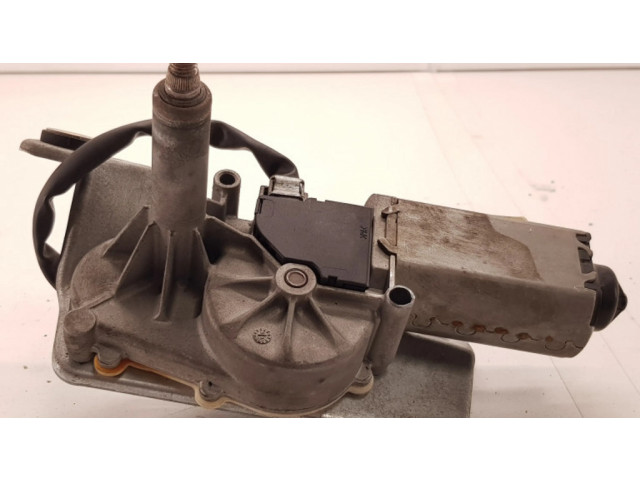 Двигатель стеклоочистителя заднего стекла