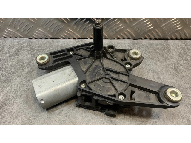 Моторчик дворников A2128200342    Mercedes-Benz E W212