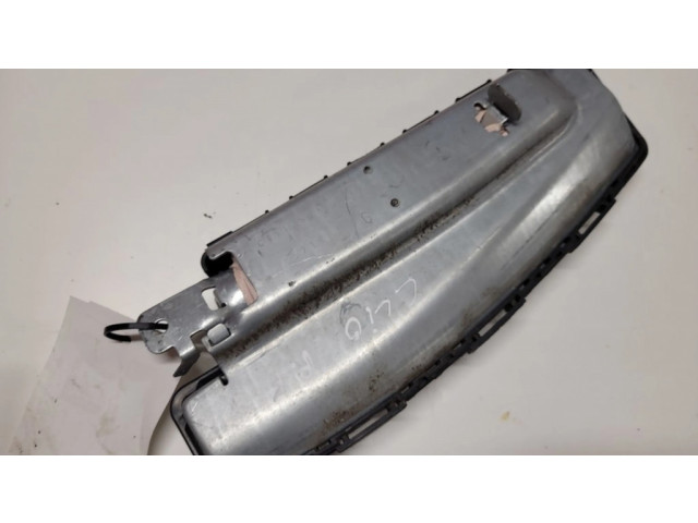 Подушка безопасности в сиденье 8200552394 Volvo V70