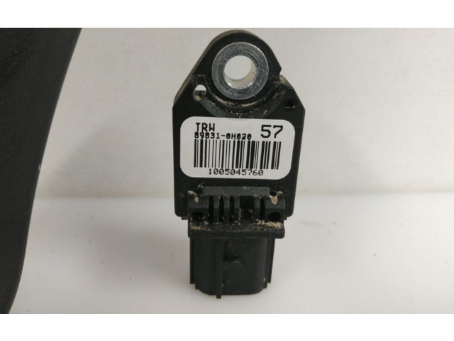 Подушка безопасности в сиденье 73920YV020, 621366300F Peugeot 108