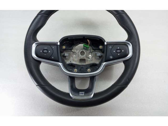 Руль Volvo XC40 - года 34232263C, 31455409