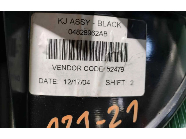 Панель приборов 04828962AB Jeep Cherokee III KJ