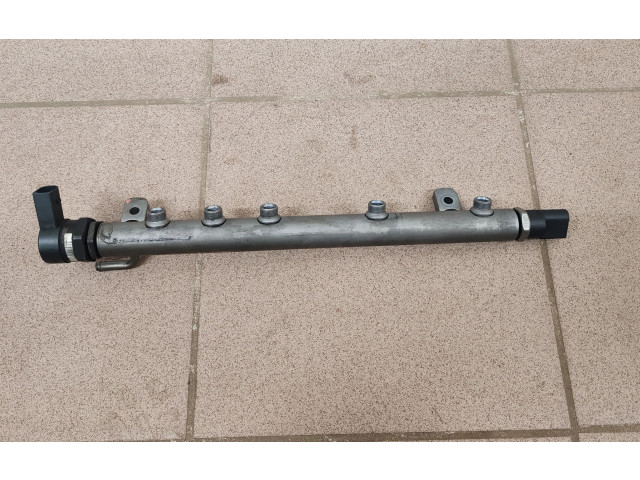 Топливная рампа A6400701295, A6110780449   Mercedes-Benz A W169   для двигателя 640.940