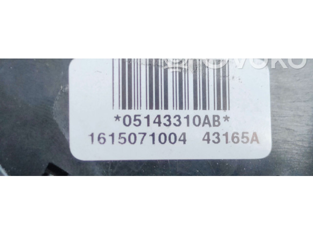 Ручка стеклоочистителей 05143310AB   Jeep Grand Cherokee (WK)