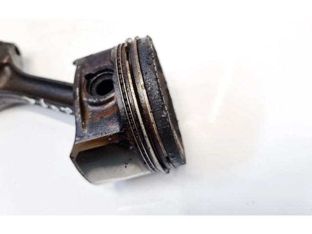 Píst Volkswagen Polo III 6N 6N2 6NF