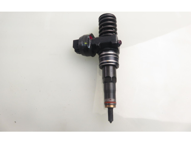 Vstřikovač 0414720215, 038130073AG Volkswagen Caddy BJB
