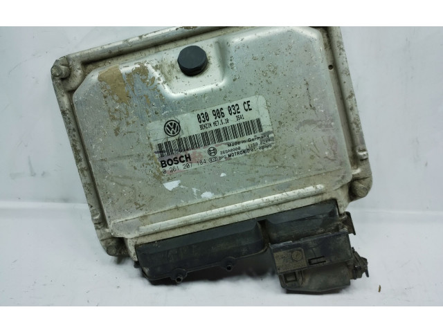 Блок управления двигателя 030906032CE, 030906032CE   Volkswagen Lupo