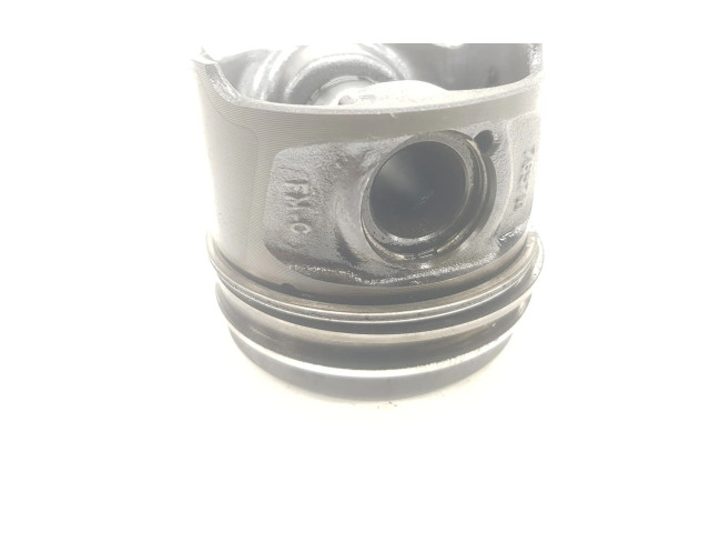 Поршень с шатуном     120A18001R, 120A18001R    Dacia Sandero 