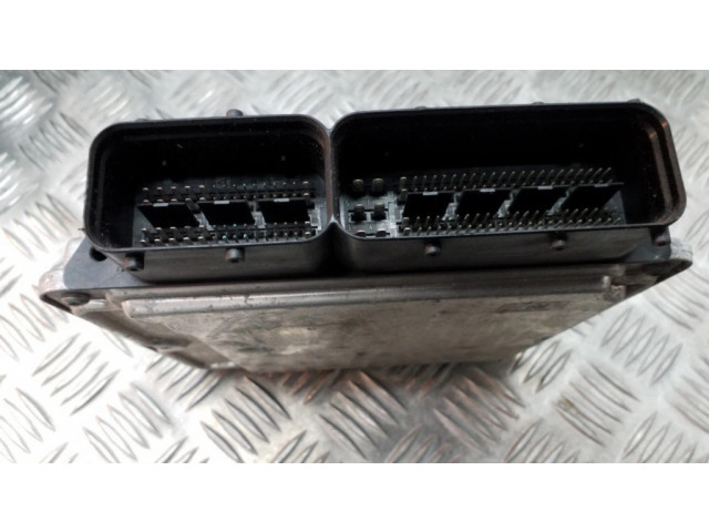 Řídící jednotka 03G906016FF, EDC16U1   Audi A3 S3 A3 Sportback 8P 2009