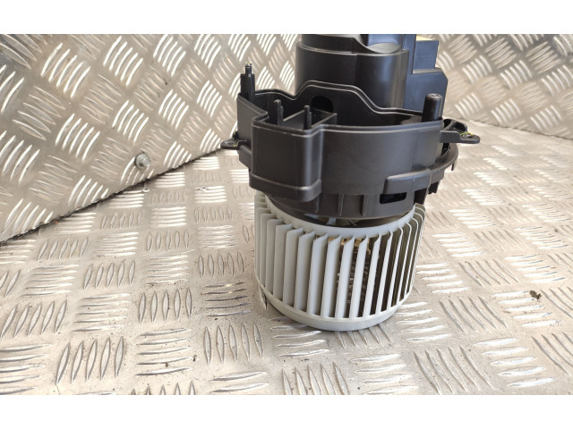 Вентилятор печки    DT116243   Renault Clio V