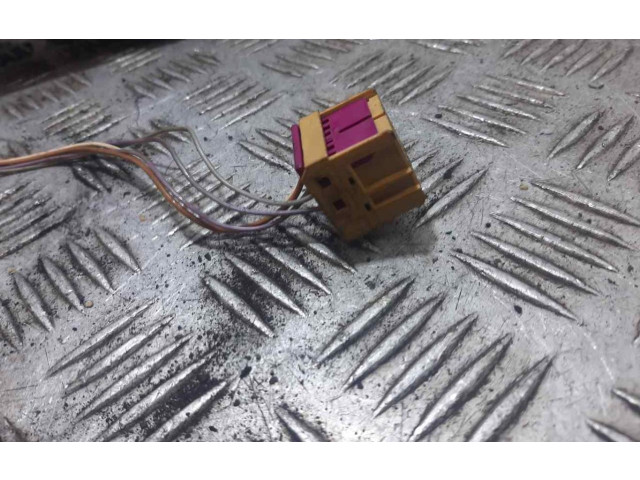 Zpětné zrcátko Volkswagen Polo IV 9N3 014156