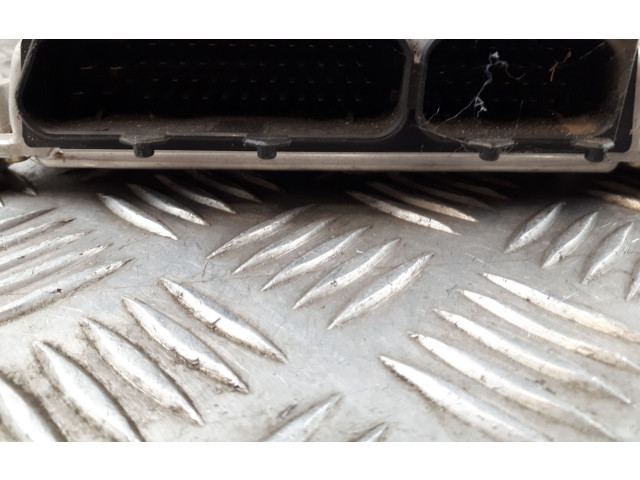 Блок управления двигателя 4D0907551M   Audi A8 S8 D2 4D