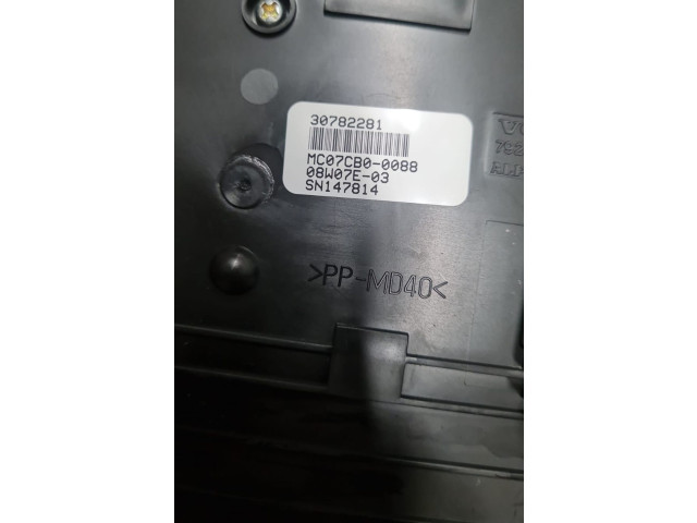 Блок управления климат-контролем 30782281   Volvo V70