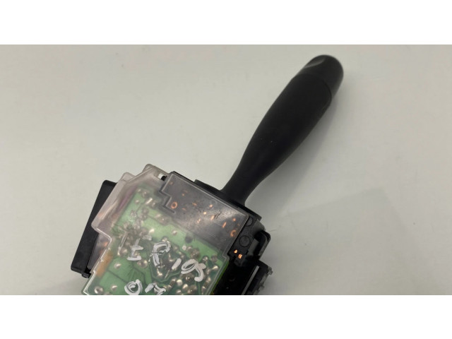 Ручка стеклоочистителей 173647, 173680 Daihatsu Terios