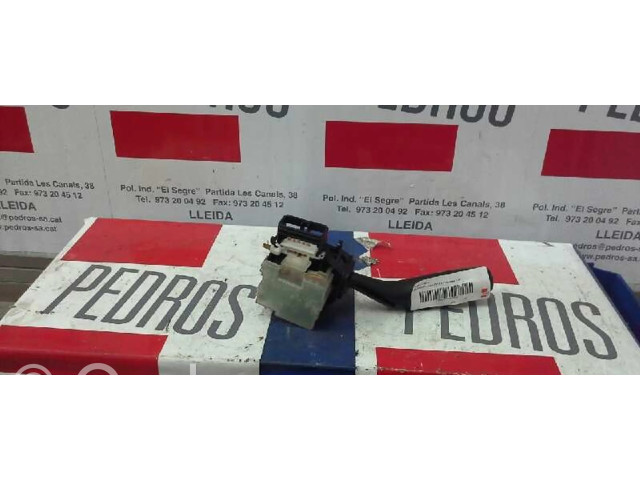 Ручка стеклоочистителей Mazda Premacy