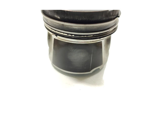  Поршень YD22DDTi   Nissan X-Trail T30  