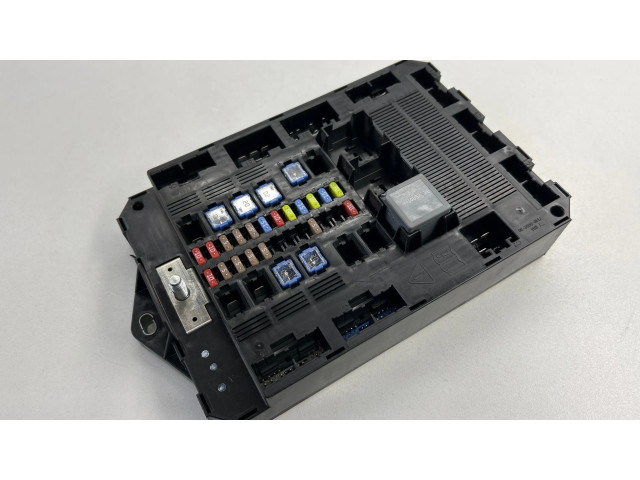 Блок предохранителей 7370030730, 8X2303B476AA Jaguar XF X250