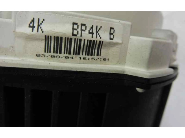 Přístrojová deska Mazda 323 2003 4KBP4KB, BP4KB