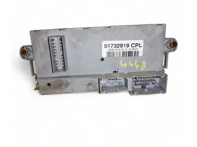 Блок предохранителей 51732919, 51732916   Fiat Idea    