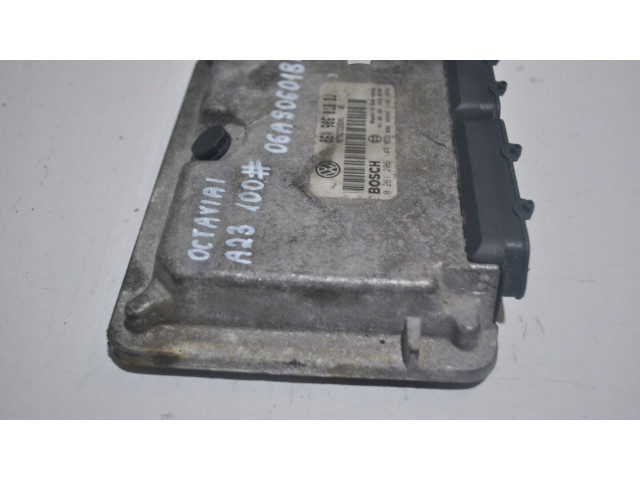 Блок управления двигателя 06A906018DJ   Skoda Octavia Mk1 (1U)