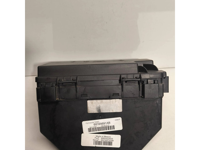 Блок предохранителей  68165691AB   Jeep Grand Cherokee    