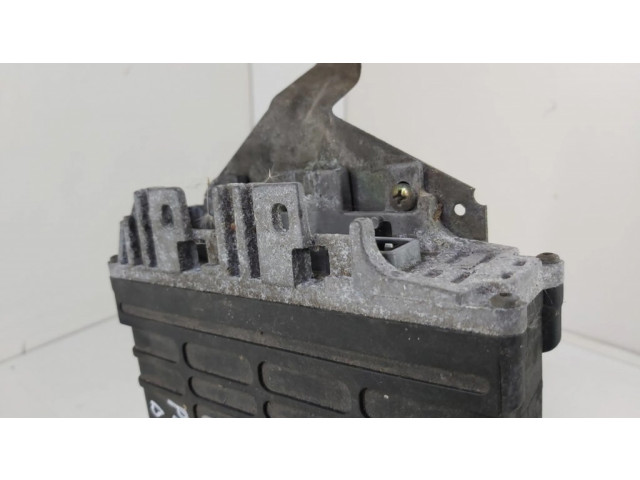 Блок управления двигателя 0261203188189, 8A0907311L   Volkswagen PASSAT B4