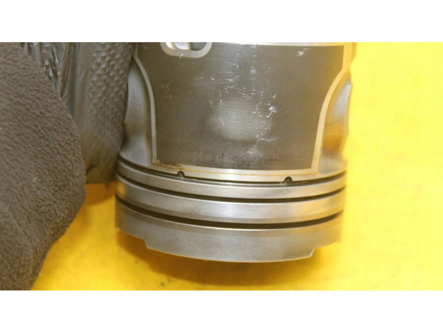 Поршень с шатуном 4N13 Mitsubishi ASX