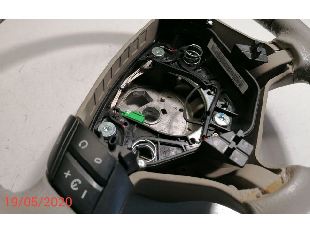 Руль Volvo XC90  2003-2006 года P5507003      