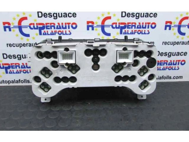 Панель приборов P56010198AA Jeep Cherokee XJ