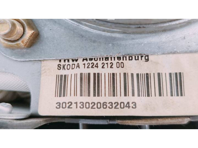Подушка безопасности водителя 122421200, 30213020632043 Skoda Fabia Mk1 (6Y)