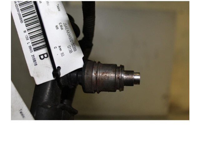 Vstřikovač Suzuki Swift Cultus G13B