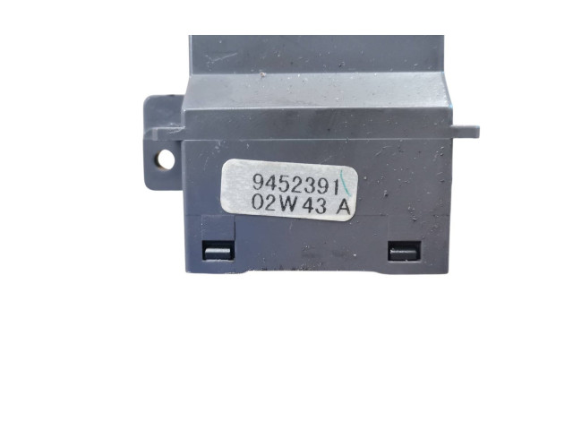 Ручка стеклоочистителей 9452391, 02W43A   Volvo V70