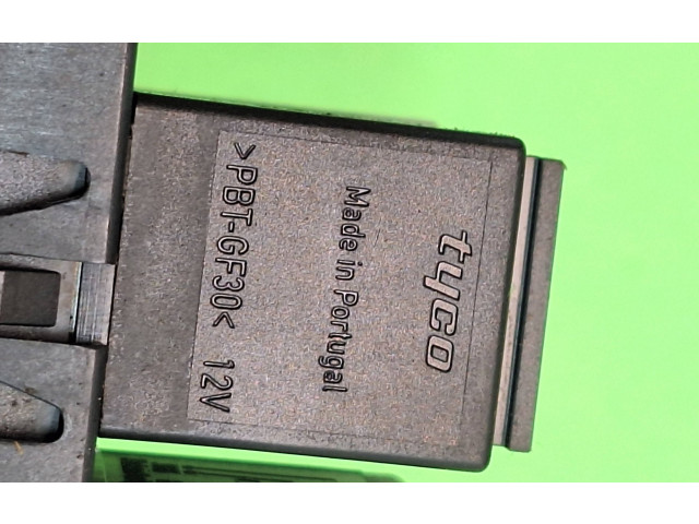 Блок комфорта 3C8937049D, H54S2602   Volkswagen PASSAT B6   