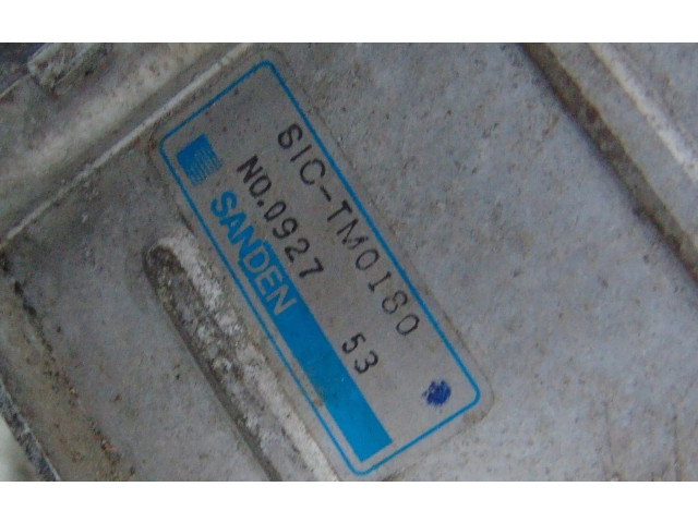 Volant Subaru Outback 2010   