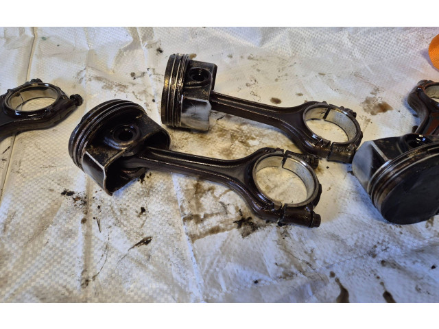 Píst    Seat Leon (5F)    cxs 