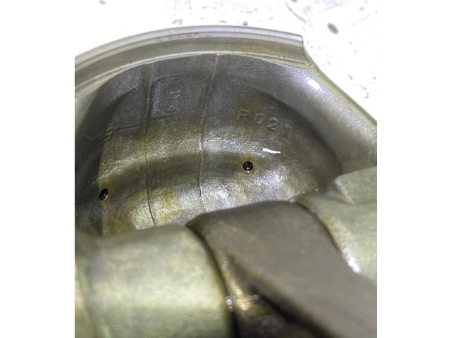 Píst 97L42, R021 Mercedes-Benz SLK R171