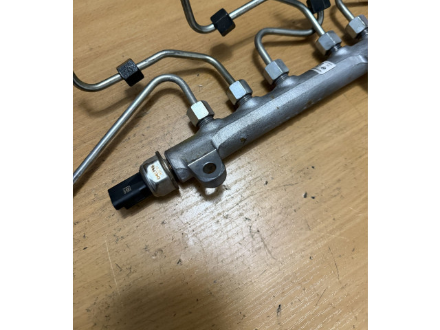 Топливная рампа A6720700095, 28357704   SsangYong Rexton  