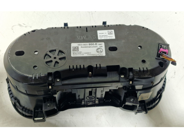 Панель приборов 5E0920950E Skoda Octavia Mk3 (5E)