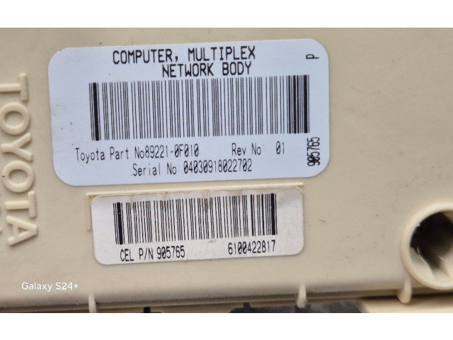 Блок предохранителей 892210F010 Toyota Corolla Verso AR10