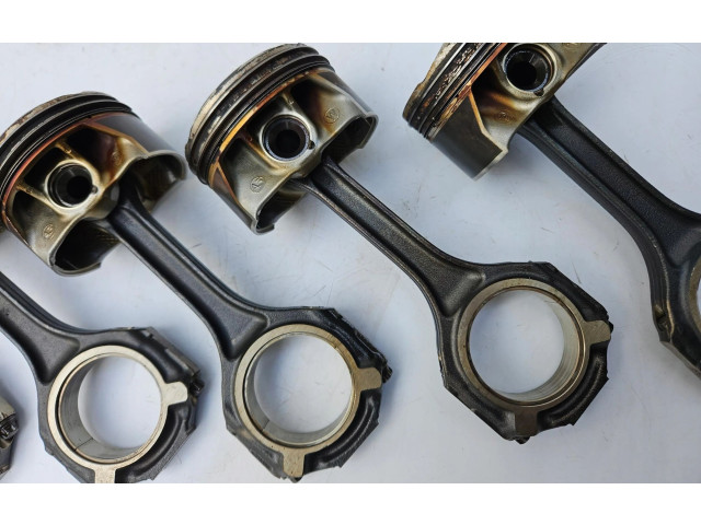 Píst 88L111 Mercedes-Benz C AMG W205