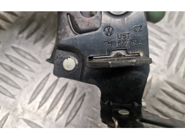 Zámek zadních dveří 7H0827161A Volkswagen Caddy 2009