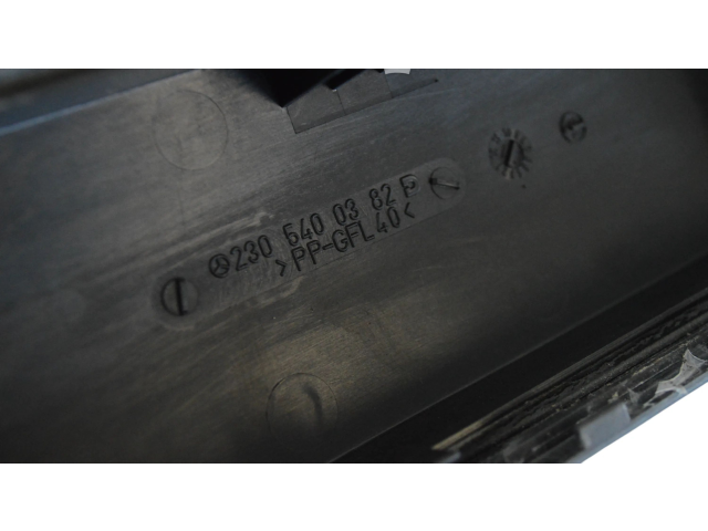 Pojistková skříňka A2305400382 Mercedes-Benz SL R230 2002